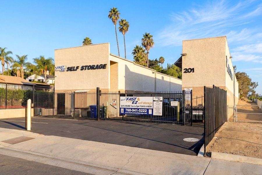 Fast And Ez Storage Vista4